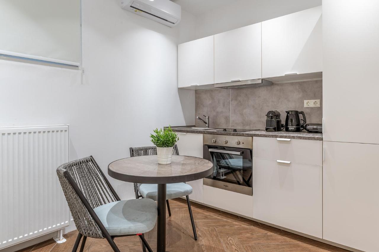Phaedrus Living Luxury Studio Kolonaki Tsakalof Apartamento Atenas Exterior foto